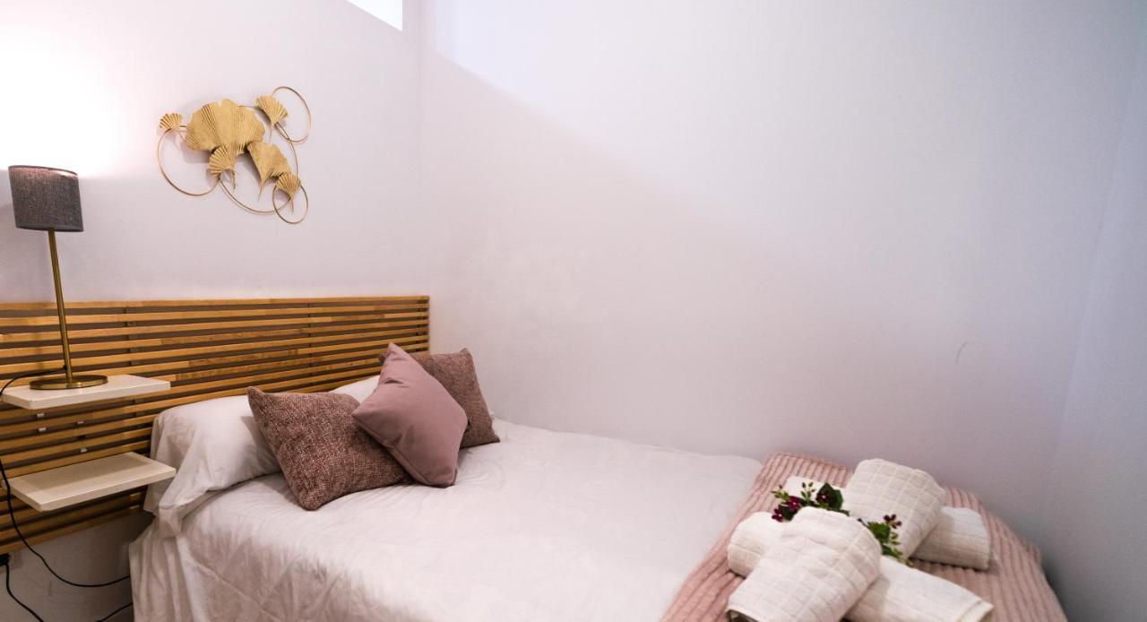 2 A 6 Pax Museos Y Ronda De Atocha Apartment Madrid Ngoại thất bức ảnh
